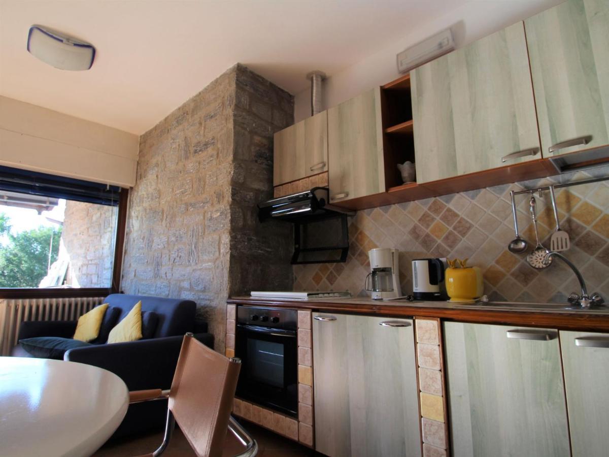 Apartment Residenza Agrifoglio-17 By Interhome Luino Exterior photo